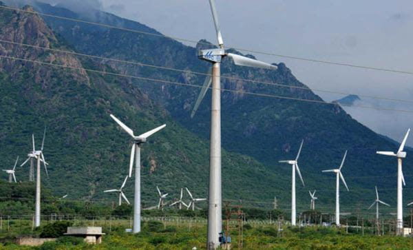 Renewable Energy: “Will easily meet renewable target”, or India target in jeopardy? 7.5% tax on imported solar panels, 70% duty on China, Malaysia solar cells proposed