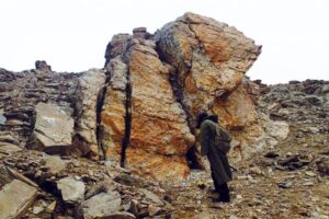 China reports huge lithium deposit near Mt. Everest, may be country’s third-largest