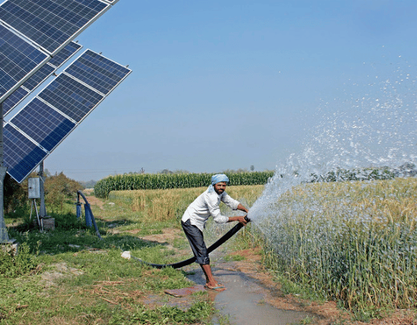 Decentralised solar plants a win-win for farmers, govt: Report