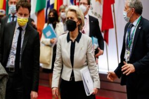EU meets to phase out Russian oil and gas by 2027