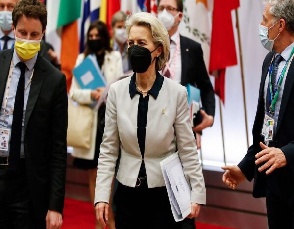 EU meets to phase out Russian oil and gas by 2027