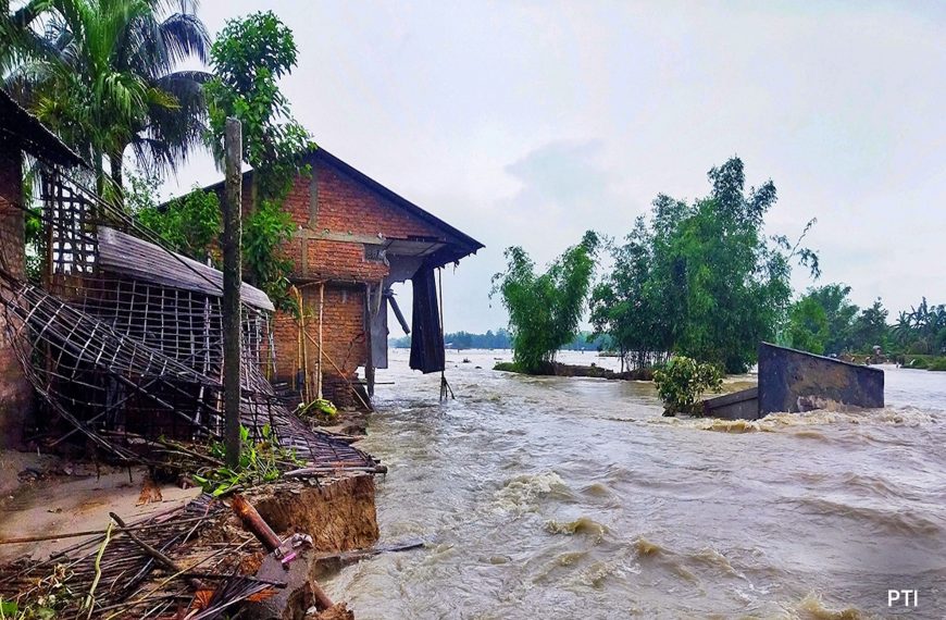 India to strengthen cyclone warning systems with new radars, supercomputers