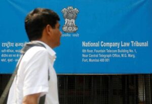 India’s power minister cautions 7 states over mounting discom dues