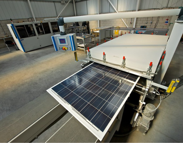 Govt cuts application fee by 80% to enlist in approved list of solar models and manufacturers