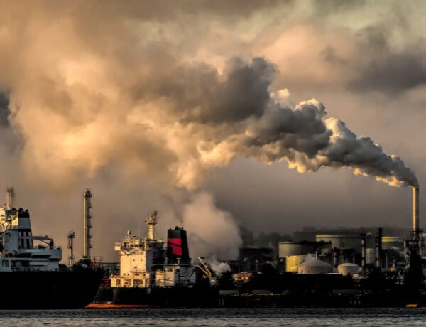 Fossil Fuels CO2 Emissions Hit Record in 2025 as Global Carbon Budget Nears Exhaustion