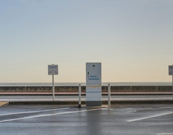 India Needs 9 GW Charging Boost for E-Truck Transition: ICCT