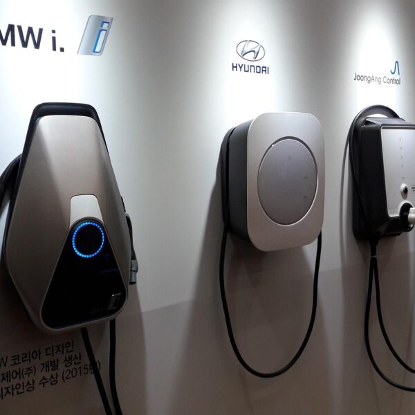 India to expand EV infrastructure by adding 72,000 fast chargers nationwide