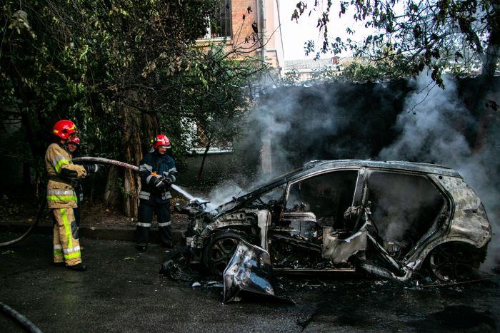 GM to recall 73,000 EVs over fire risk, Tesla says its cars are 11X safer than ICEs on fire accidents