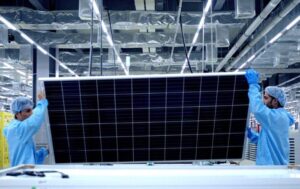 India to add 13.75 GW of module and 6.9 GW cell capacity by 2022: Study