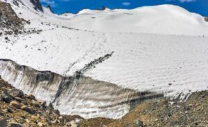 If South Asian countries implement emission norms, black carbon deposits on Himalayan glaciers can reduce by 23%: Report