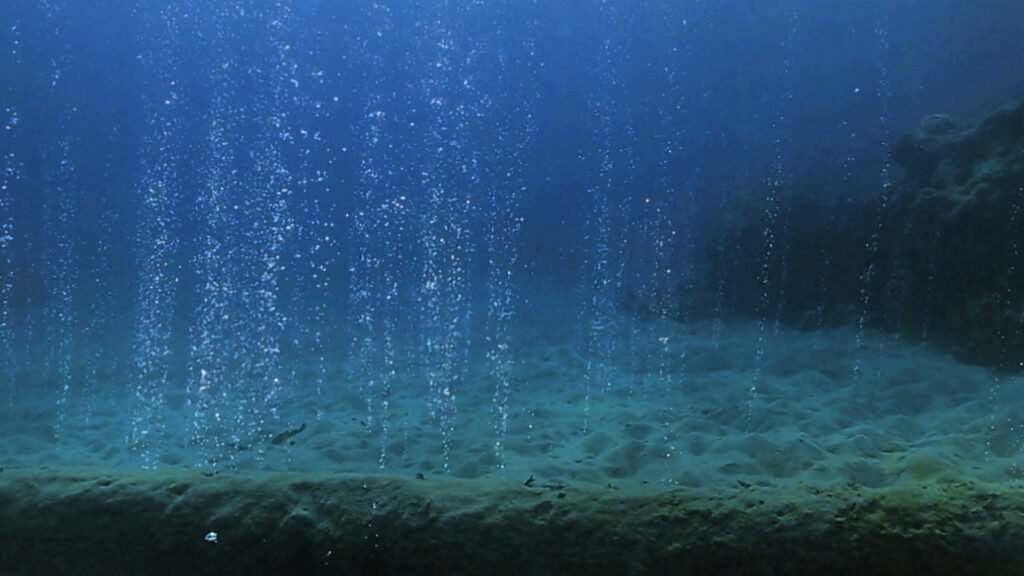 Observations and models agree Oceans are warming faster