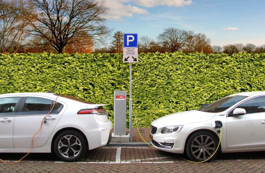 Global Automakers Pivot as Electric Vehicle Demand Declines