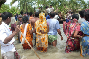 How climate change is making cyclones more intense on both sides of the Indian coast