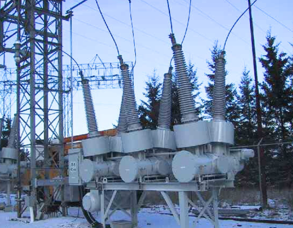 Sulphur hexafluoride gas circuit breaker