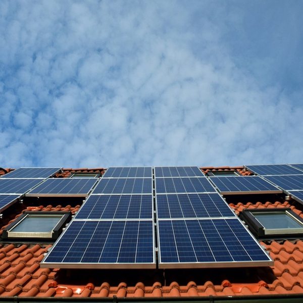Power tariffs to cost more at night-time peak hours, less during day-time “solar hours”