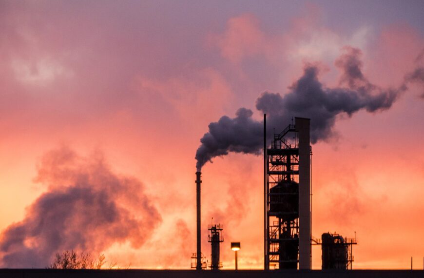 Subsidies for fossil fuels nine times higher than renewable energy: Study